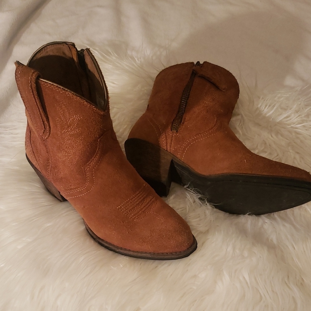 Ariat Brown Western Ankle Booties